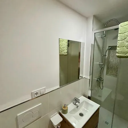 Apartment Do Porto Malpica